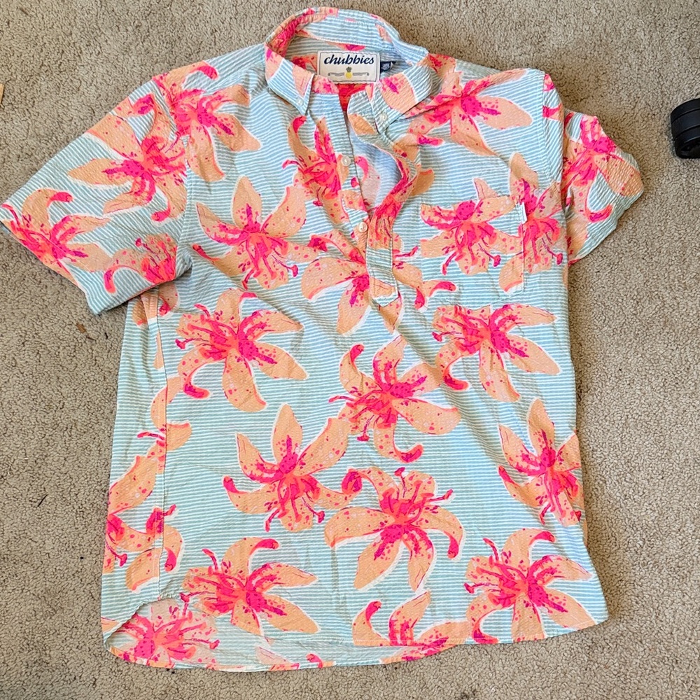 Chubbies Men's Vibrant Floral Button Down Shirt - Blue and Pink Seersucker